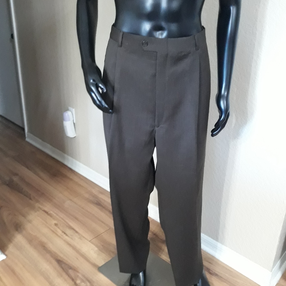 Andrew Fezza Suit - Picture 5 of 11
